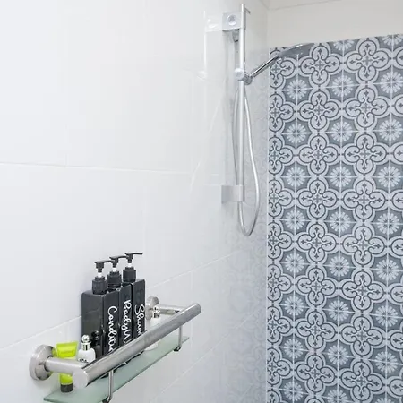 Blue Door Apartment 2 - Spacious Cbd Apartment Orange Exterior photo