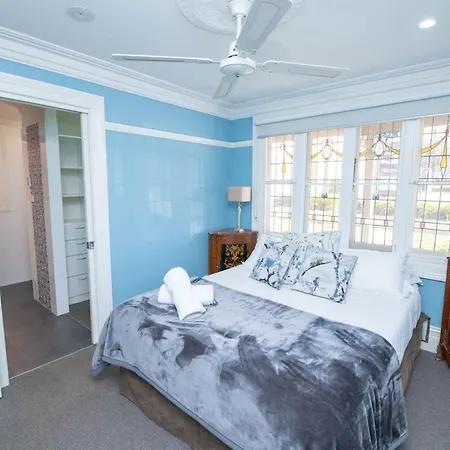Blue Door Apartment 2 - Spacious Cbd Apartment Orange Exterior photo