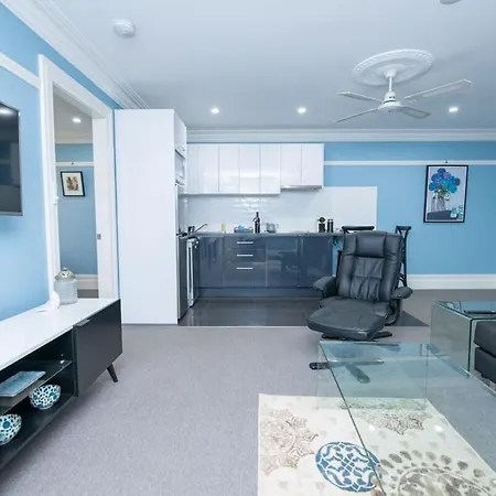 Blue Door Apartment 2 - Spacious Cbd Apartment Orange Exterior photo